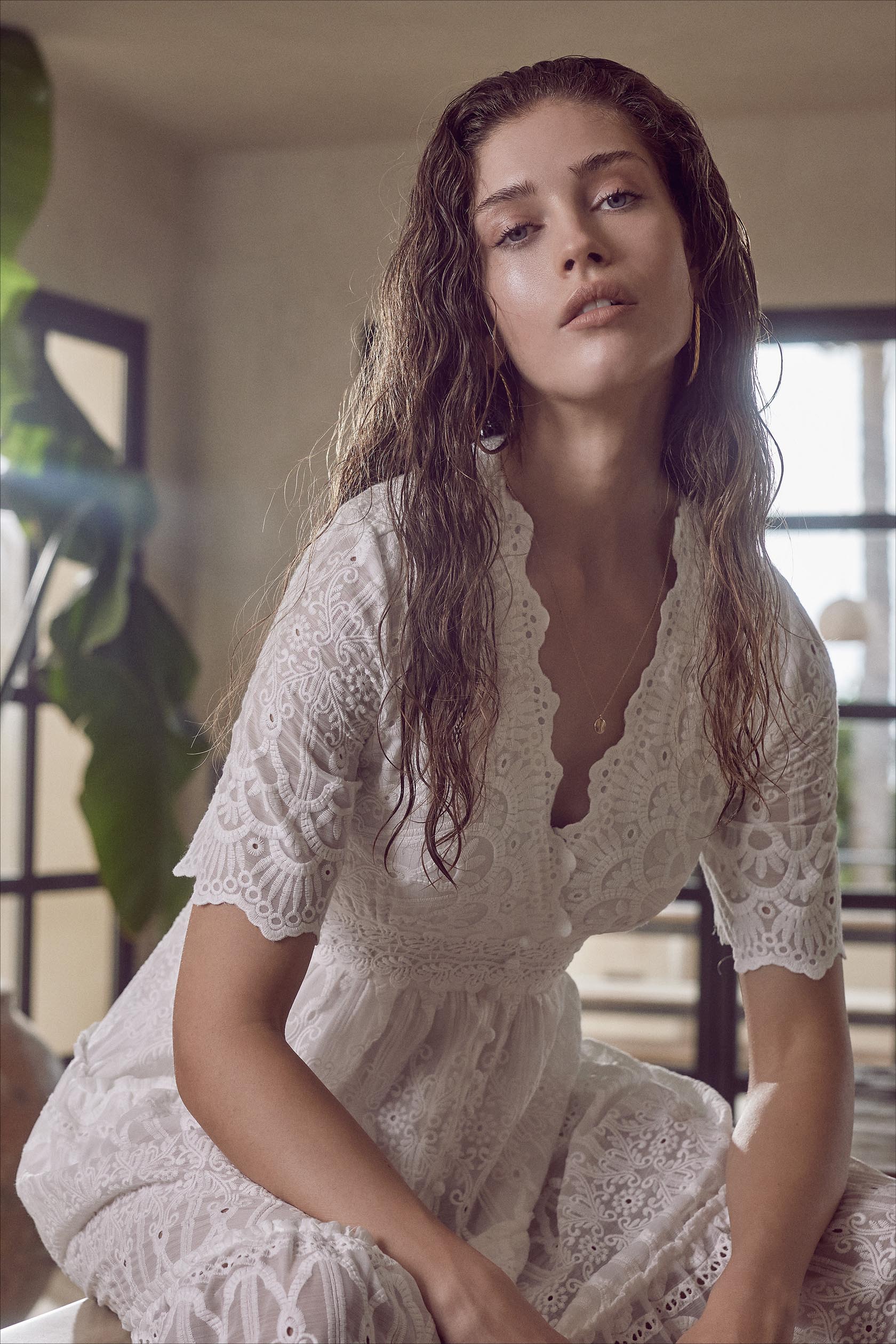 ★GLOWNY★ HEART LACE CAMI DRESS (WHITE MELANGE) HEART LACE CAMI DRESS (WHITE MELANGE) - 감도 깊은 취향