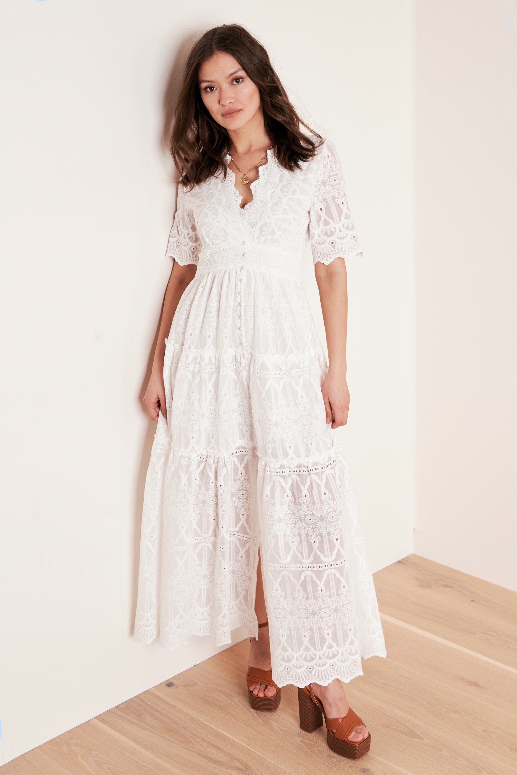 CLAIRE JACQUARD PLEATS DRESS Ameri ホワイト Ameri（アメリ）の「CLAIRE JACQUARD PLEATS DRESS（ワンピース
