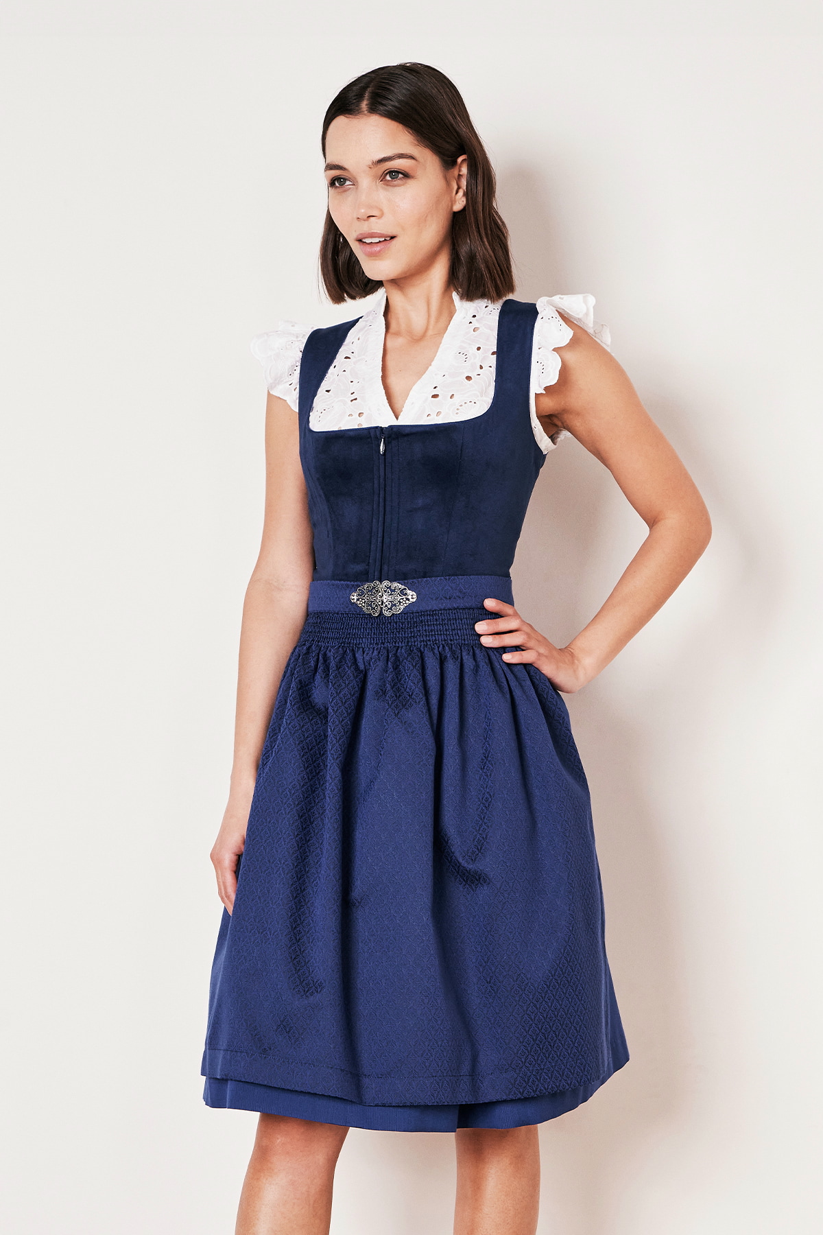 Dirndl Alisha (60cm) in blau im Krüger Dirndl Online Shop