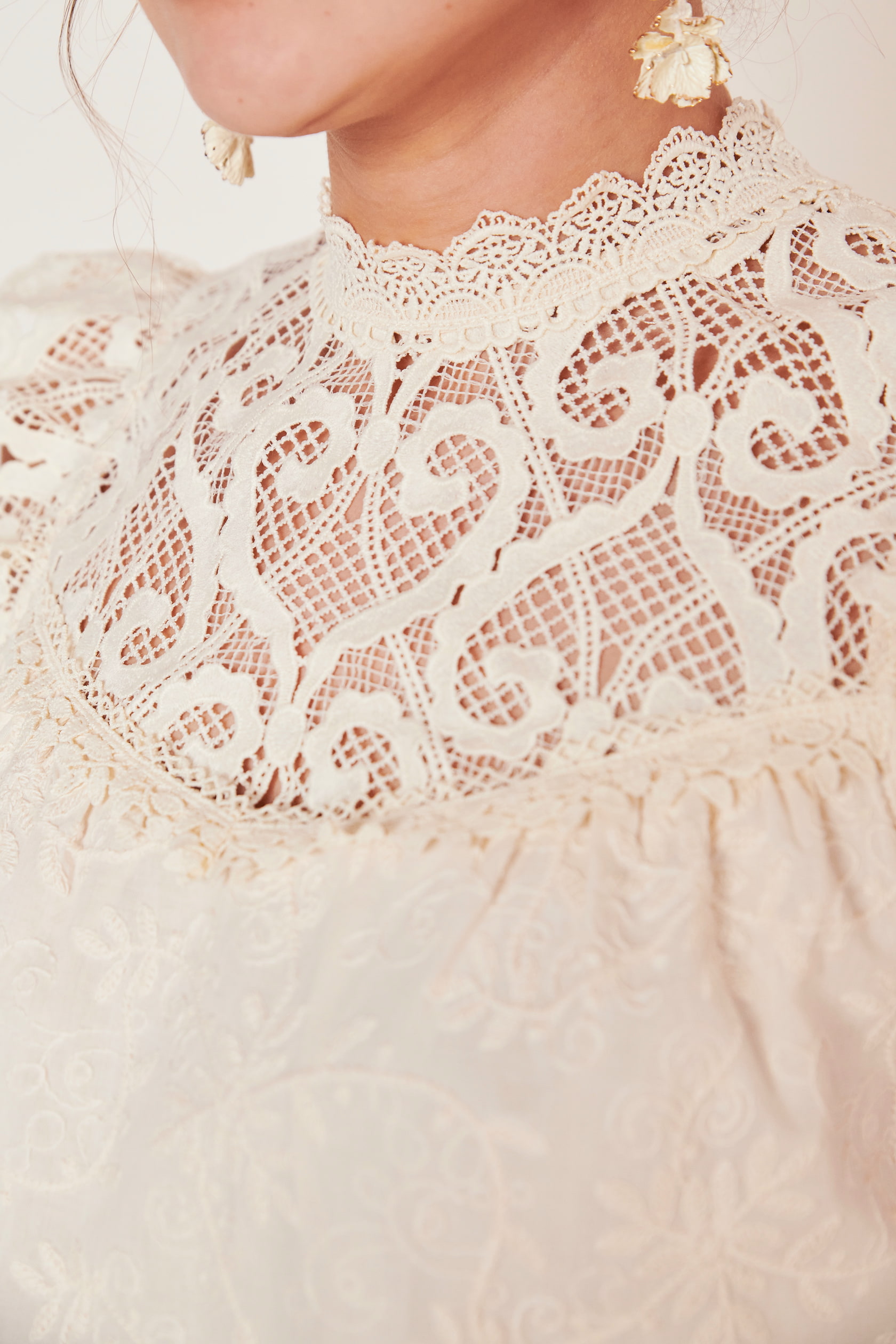 Vallée lys Embroidered Lace Mini Dress USED】【Vallée lys】Precious Embroidered Lace Mini Dress