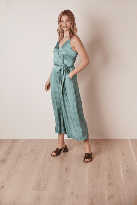 Schimmernder Jumpsuit