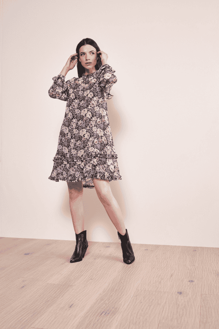 Hochgeschlossenes Minikleid