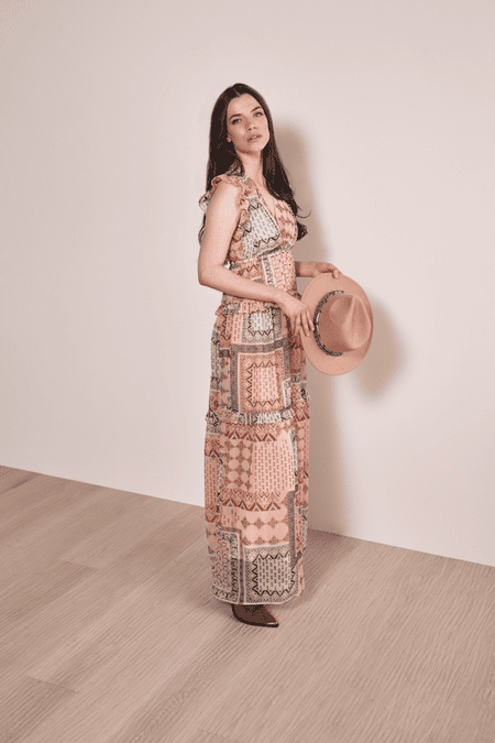 Langes Sommerkleid mit Rüschen