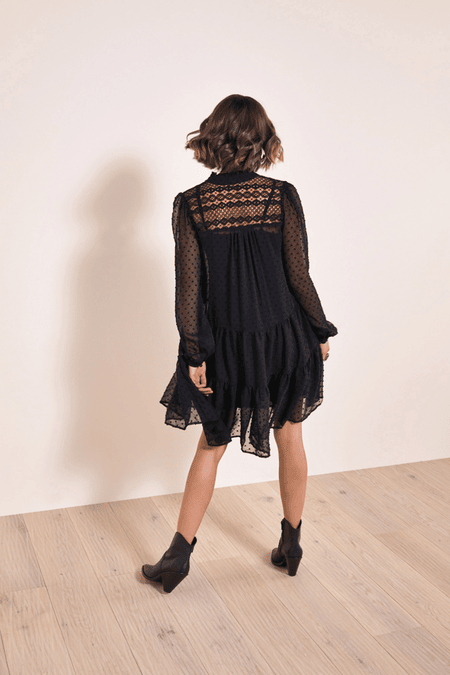 Gepunktetes Minikleid