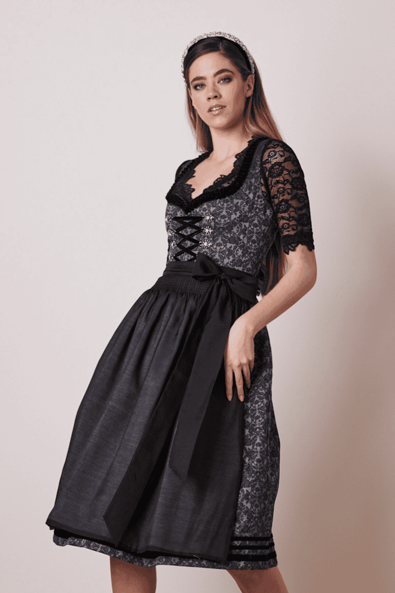 Stylische Dirndl in große Größen