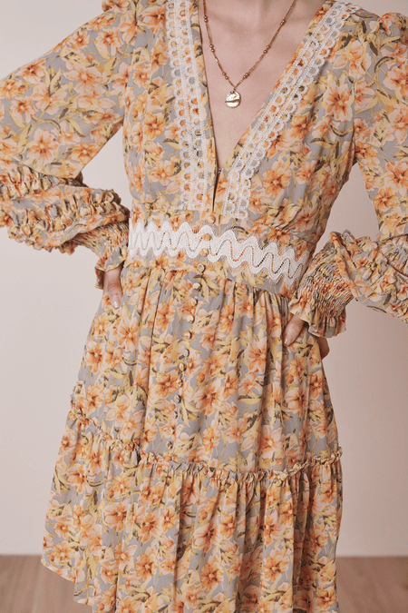 Florales Kleid mit Borten